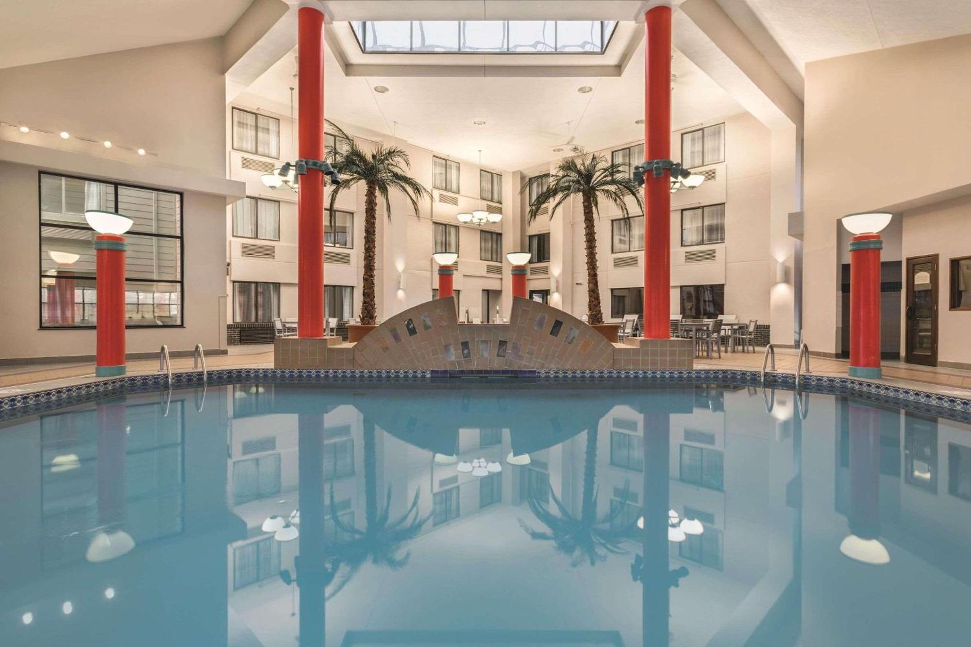 Country Inn & Suites By Radisson, Erie, Pa Kearsarge المظهر الخارجي الصورة