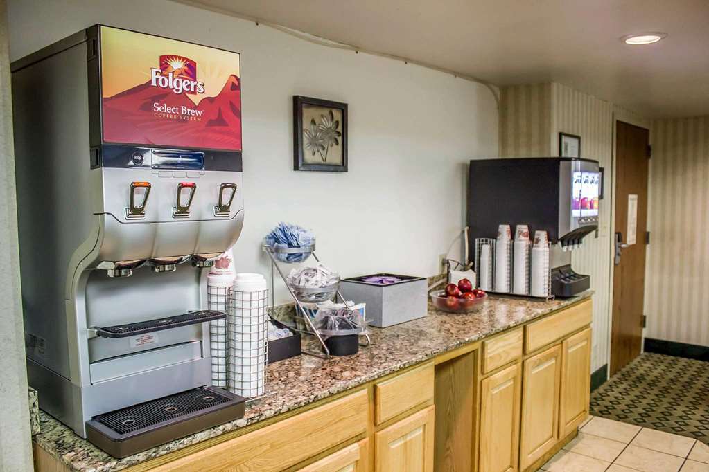 Country Inn & Suites By Radisson, Erie, Pa Kearsarge المطعم الصورة